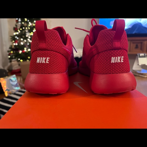 ❤️‍🔥CUSTOM❤️‍🔥Women’s Roshe (NIKE ID) - Picture 6 of 6